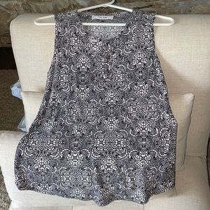 Black and white patterned top